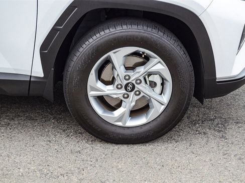 Certified 2023 Hyundai Tucson SE image 10