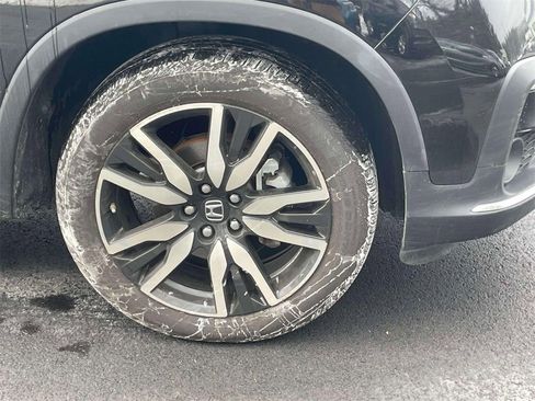 Certified 2022 Honda Pilot Touring image 8