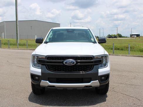 Used 2025 Ford Ranger XLT w/ FX4 Off-Road Package AWD/4WD image 4