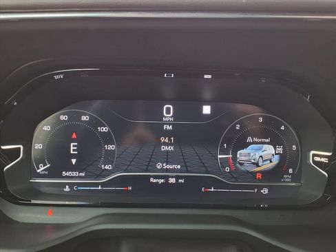 Used 2022 GMC Yukon Denali AWD/4WD image 32