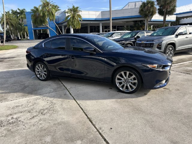 Used 2023 MAZDA MAZDA3 s FWD image 15