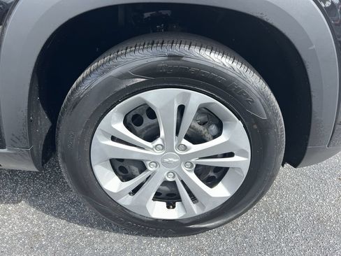 Used 2025 Chevrolet Trax LS FWD image 13