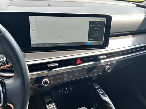 Used 2025 Kia Sorento S FWD image 30