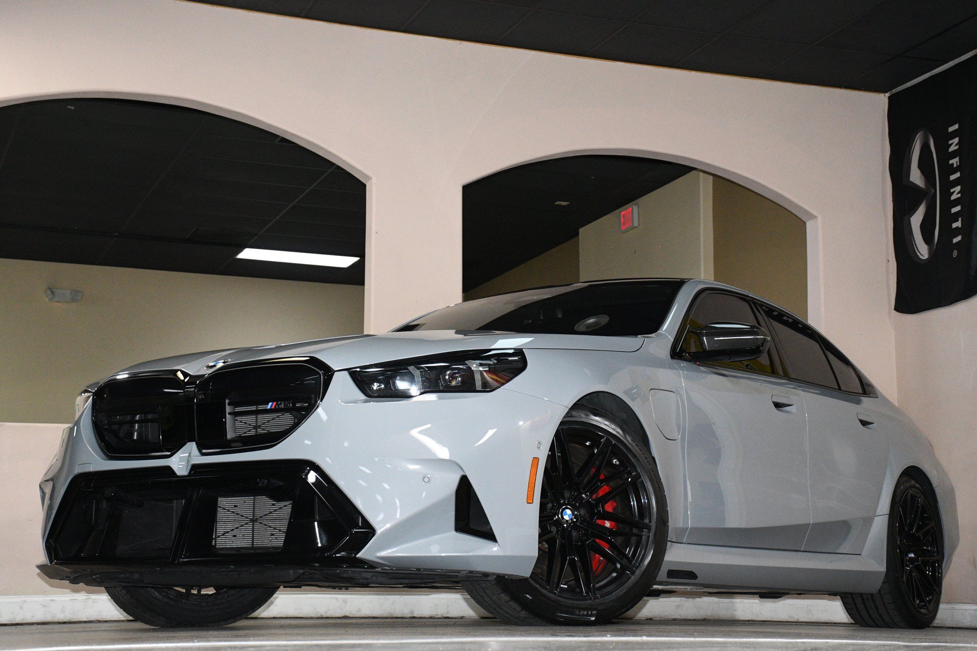Used 2025 BMW M5 w/ Carbon Package AWD/4WD image 84