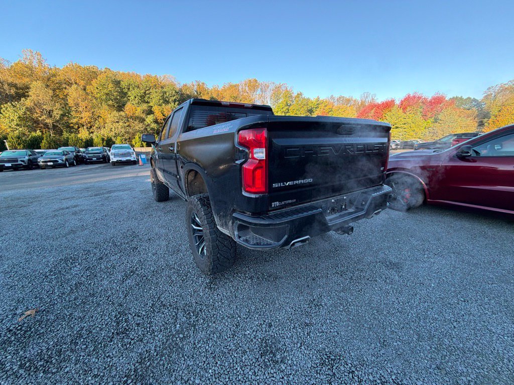 Used 2025 Chevrolet Silverado 1500 LT Trail Boss w/ Convenience Package II AWD/4WD image 5