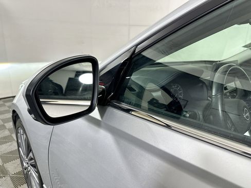 Used 2024 Nissan Altima 2.5 SL AWD/4WD image 10