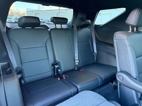 Used 2026 Chevrolet Traverse LT w/ Sun and Wheel Package image 23