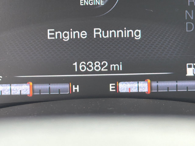 Used 2023 Jeep Renegade Latitude w/ Sun/Sound Group AWD/4WD image 27