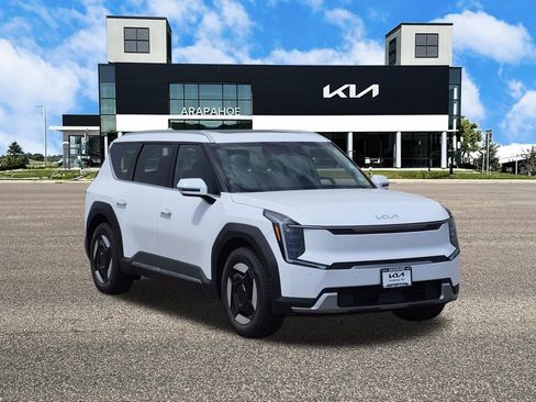 New 2026 Kia EV9 Wind AWD/4WD image 5
