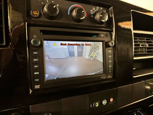 Used 2013 Chevrolet Express 1500 image 25