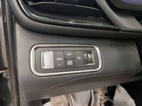 Certified 2025 Buick Enclave Preferred AWD/4WD image 24