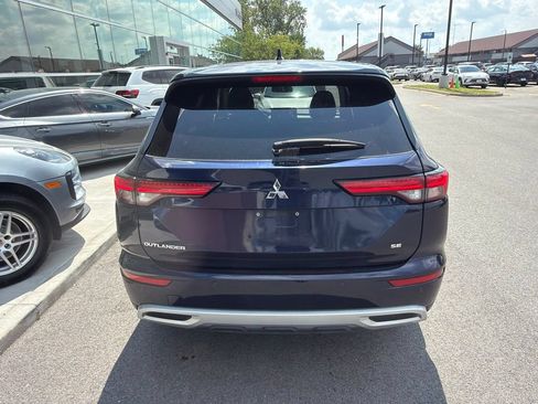 Used 2024 Mitsubishi Outlander SE FWD image 5