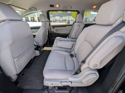 Used 2021 Honda Odyssey EX image 15