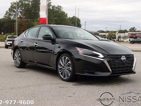 New 2025 Nissan Altima 2.5 SL image 1