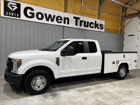 Used 2018 Ford F250 XL image 4
