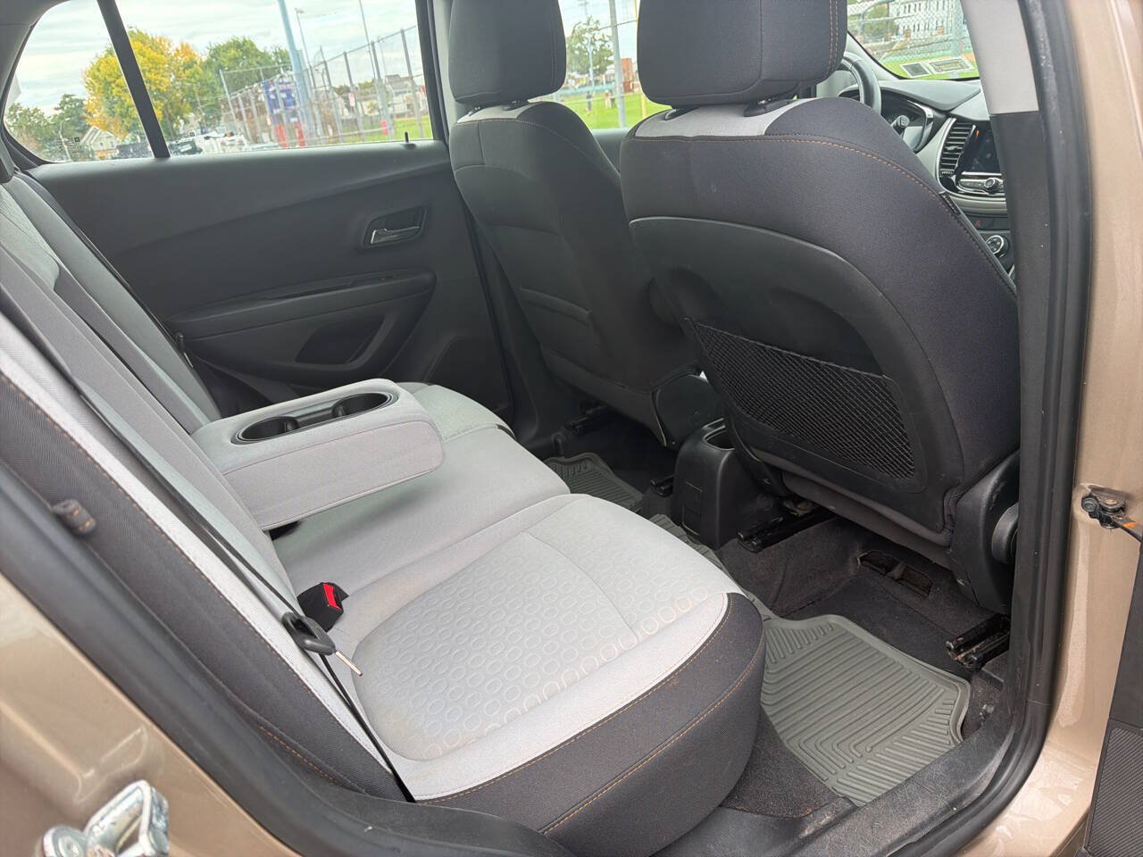 Used 2018 Chevrolet Trax LS AWD/4WD image 19