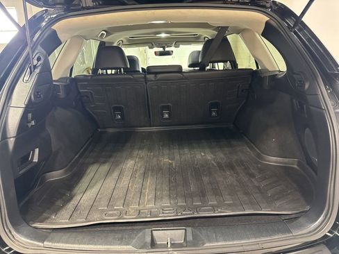 Used 2017 Subaru Outback 2.5i Limited image 36