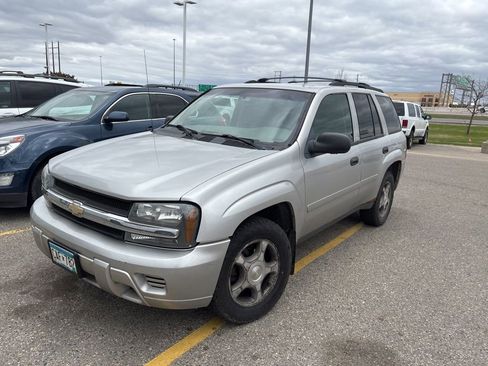 Used 2008 Chevrolet TrailBlazer 4WD image 2