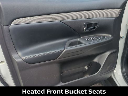 Used 2020 Mitsubishi Outlander SEL image 13