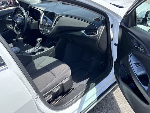 Used 2024 Chevrolet Malibu LT FWD image 28