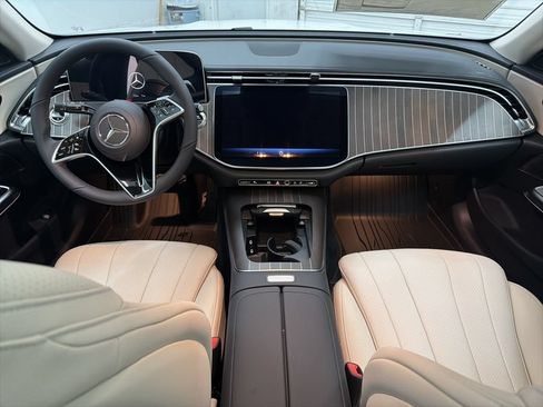 Used 2026 Mercedes-Benz E 350 Sedan image 22