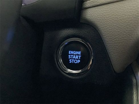 Used 2019 Toyota RAV4 XLE Premium image 22