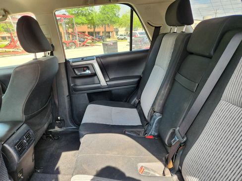 Used 2017 Toyota 4Runner SR5 image 11