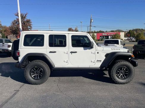 New 2026 Jeep Wrangler Unlimited Sport AWD/4WD image 9