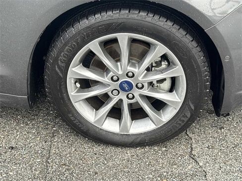 Certified 2018 Ford Fusion Energi Platinum image 38