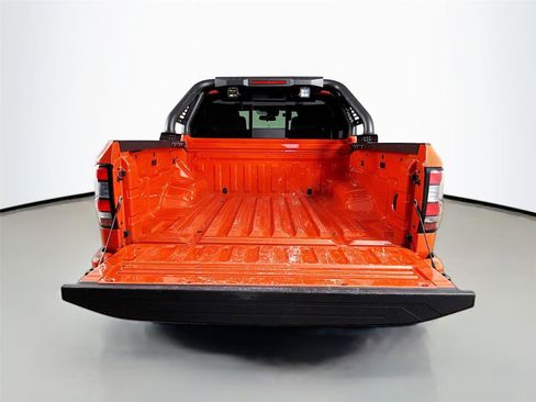 Used 2025 Nissan Frontier PRO-4X image 23