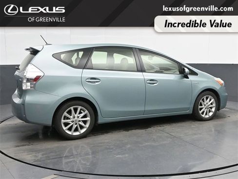 Used 2014 Toyota Prius V Five image 8