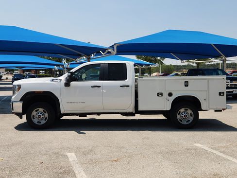 Used 2021 GMC Sierra 2500 2WD Double Cab w/ Convenience Package image 3
