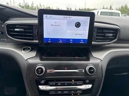 Used 2020 Ford Explorer XLT w/ Equipment Group 202A AWD/4WD image 6