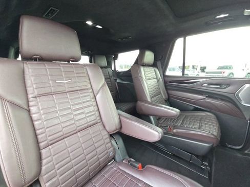 Used 2021 Cadillac Escalade Sport Platinum image 15