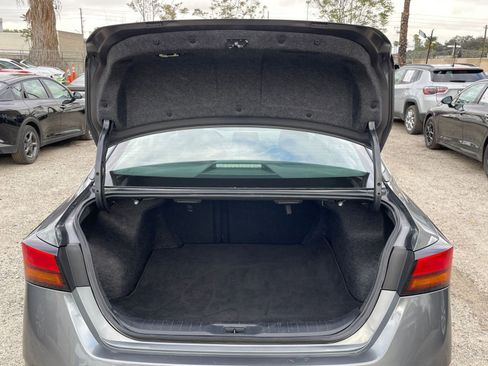 Used 2025 Nissan Altima 2.5 SV image 31