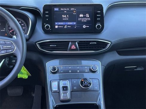 Used 2023 Hyundai Santa Fe SE image 16