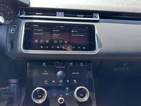 Used 2020 Land Rover Range Rover Velar S AWD/4WD image 13