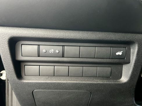 Used 2024 Mitsubishi Outlander SE image 14