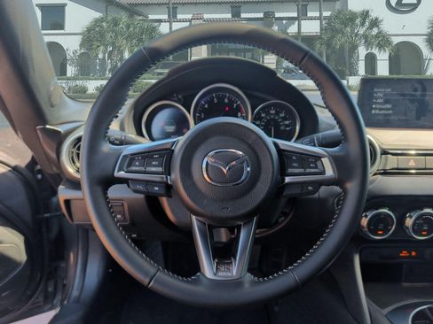 Used 2025 MAZDA MX-5 Miata Grand Touring RWD image 13