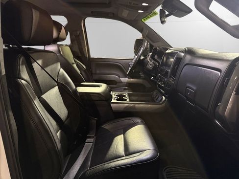 Used 2018 Chevrolet Silverado 3500 LTZ image 15
