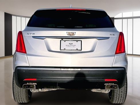 Used 2017 Cadillac XT5 Premium Luxury image 4