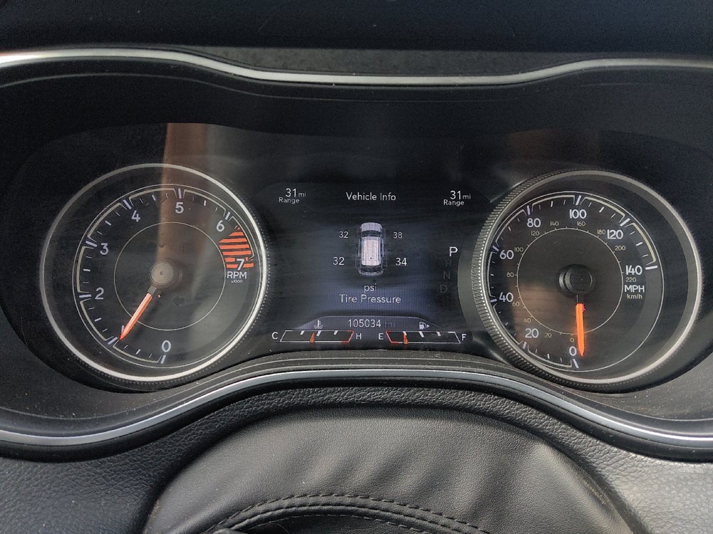 Used 2019 Jeep Cherokee Limited FWD image 23