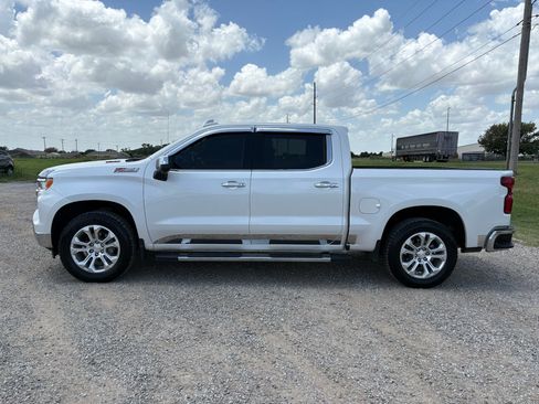 Used 2023 Chevrolet Silverado 1500 LTZ w/ LTZ Premium Package AWD/4WD image 8