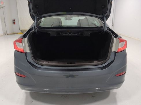 Used 2017 Chevrolet Cruze LT image 29