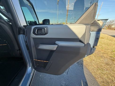 Used 2023 Ford Bronco Badlands w/ Sasquatch Package image 21