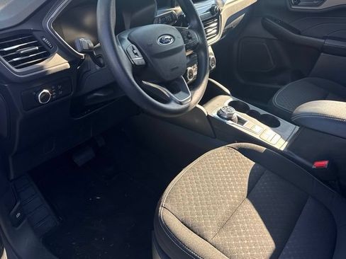 Used 2025 Ford Escape Active AWD/4WD image 2