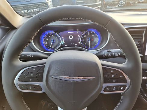 New 2026 Chrysler Voyager LX image 28