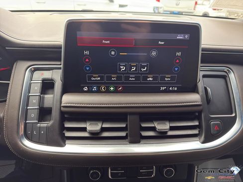 Used 2021 Chevrolet Tahoe Z71 w/ Luxury Package AWD/4WD image 21