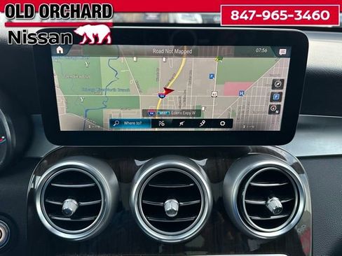 Used 2020 Mercedes-Benz GLC 300 4MATIC w/ Multimedia Package image 19