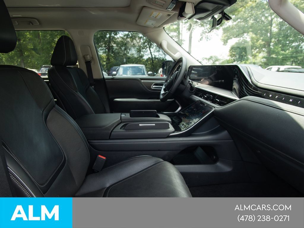 Used 2025 INFINITI QX80 Luxe AWD/4WD image 21